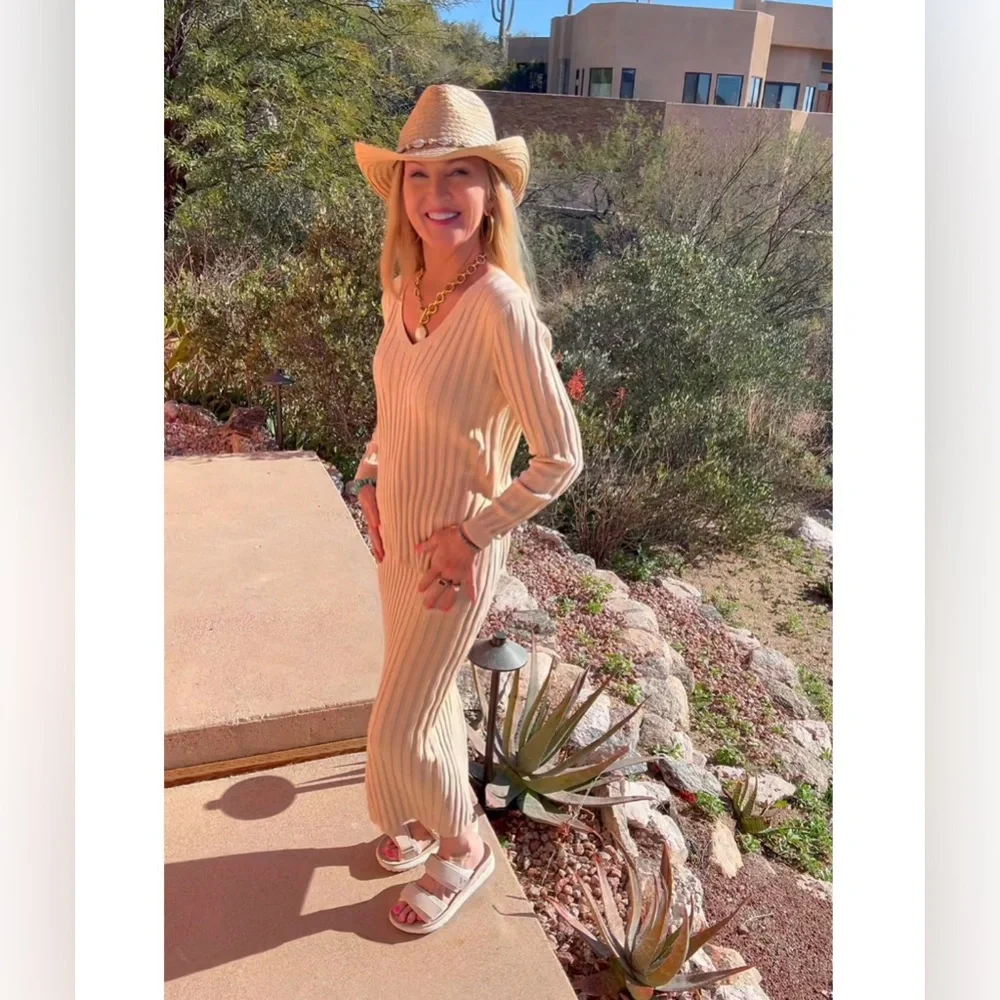 NWT Beige Long Sleeve Ribbed Knit SKIRT Set-S - Picture 2 of 12